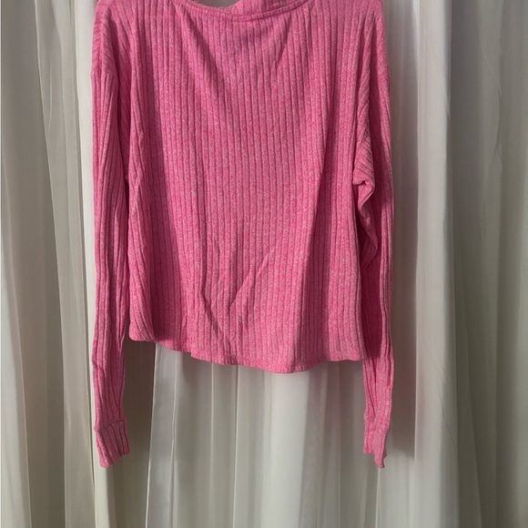 Pink V-Neck Ribbed Sweater - Picture 2 of 4